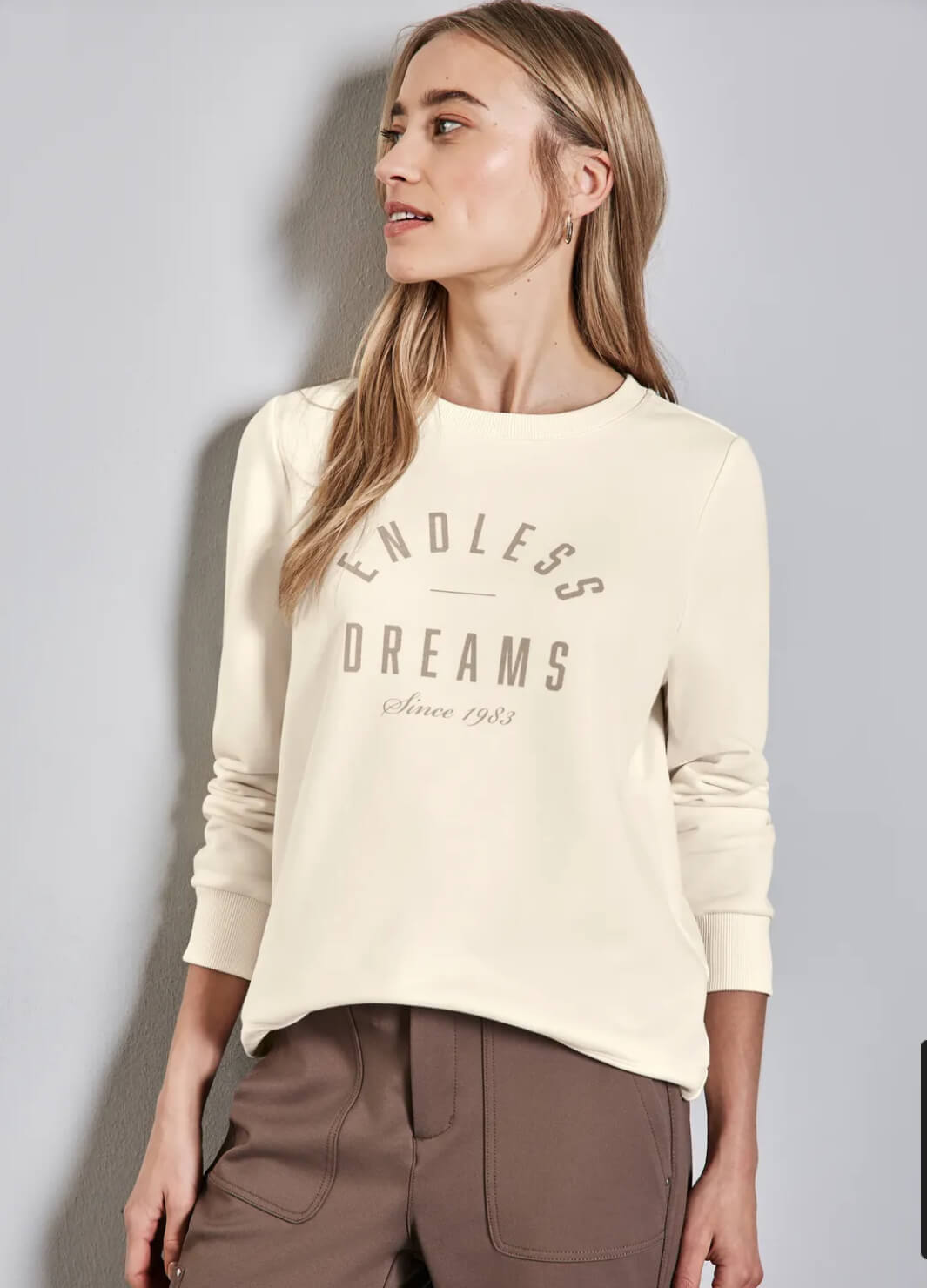 SUDADERA DREAMS STREET ONE
