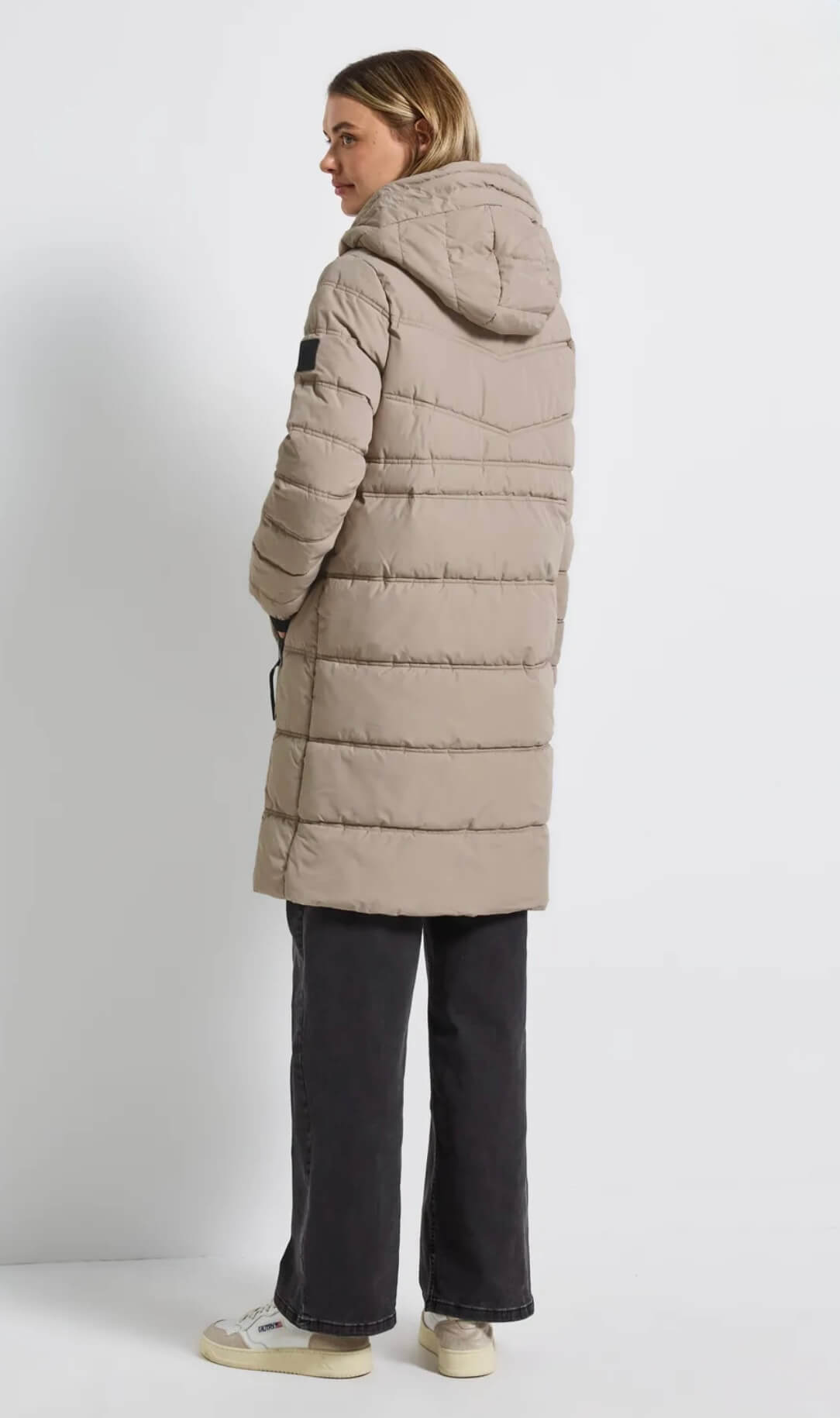 PARKA CAPUCHA BEIGE STREET ONE