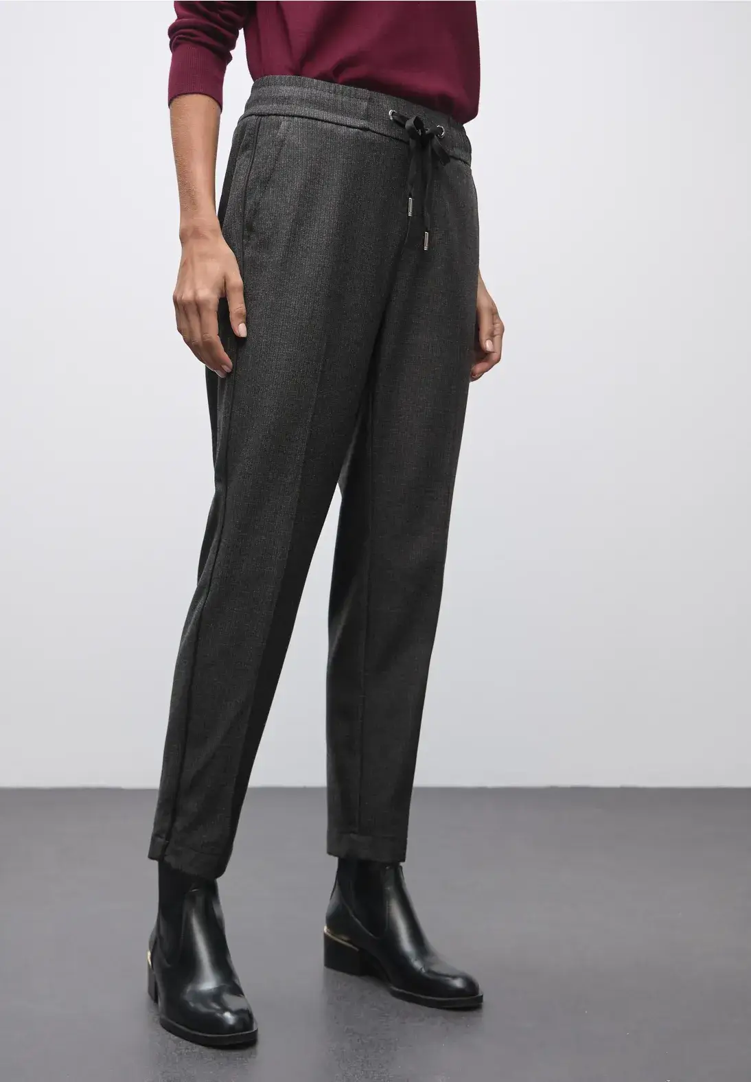 PANTALON GOMA Y CORDON STREET ONE