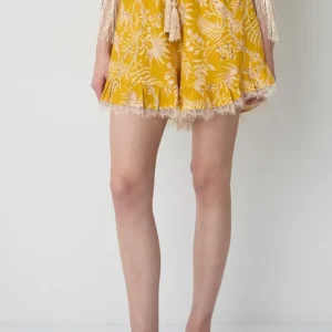 PANTALON AMARILLO CORTO ESTAMPADO BSB