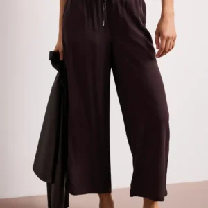 PANTALON MARRON ANCHO STREET ONE